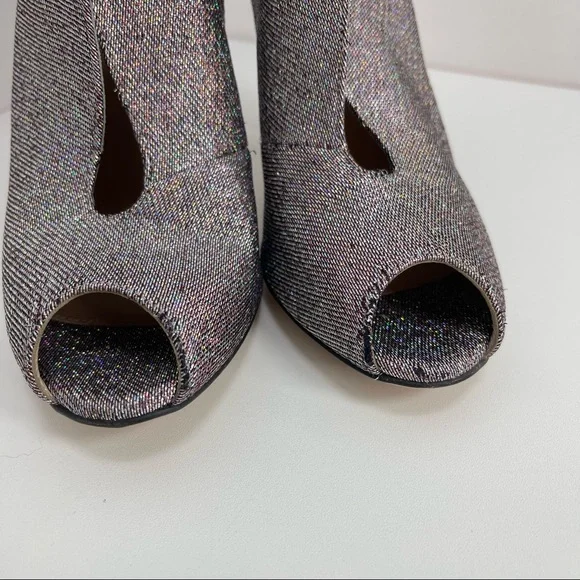 Gianvito Rossi peep toe designer heels - Picture 5 of 12